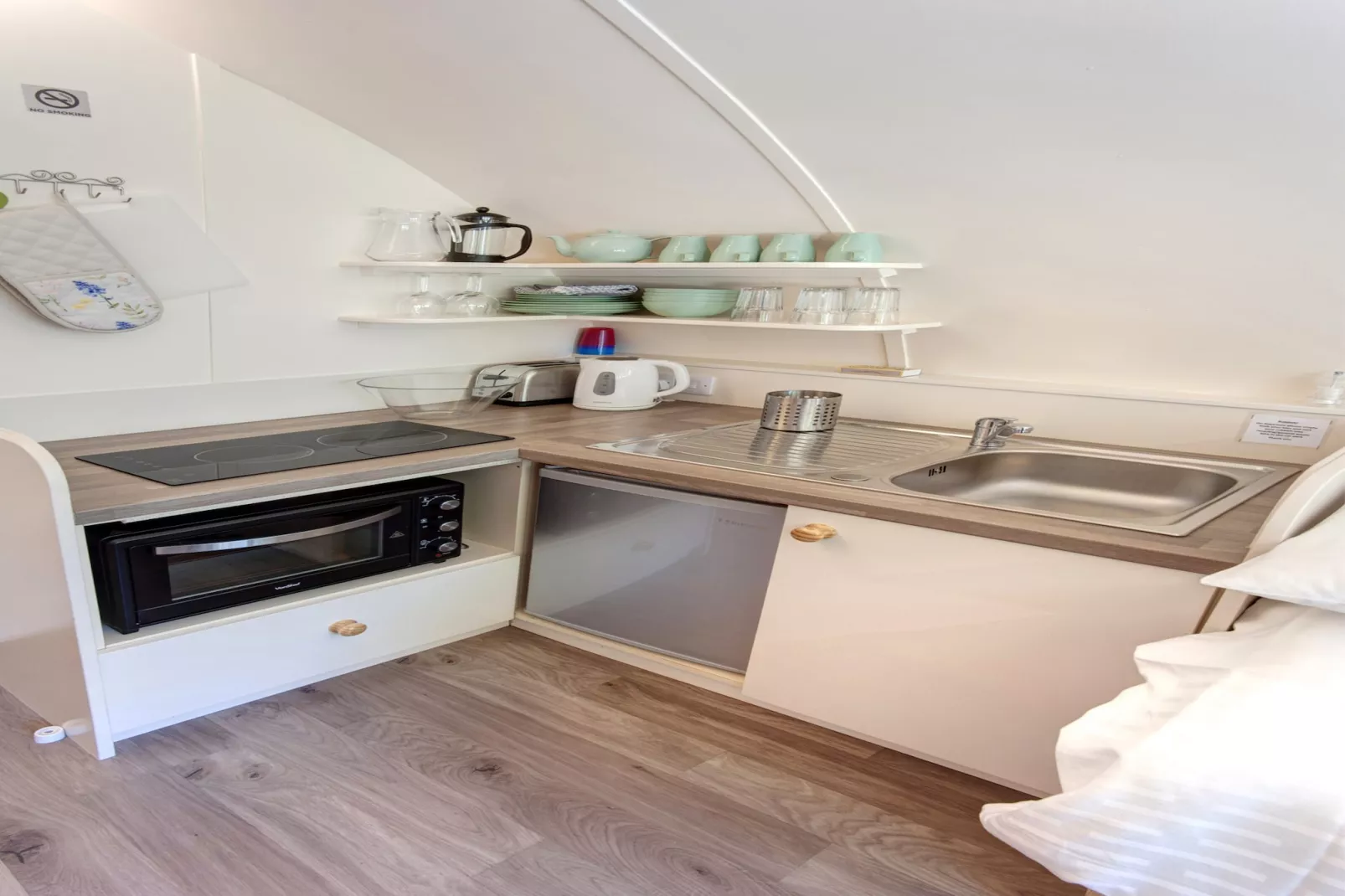 Humbleton Glamping-Kitchen