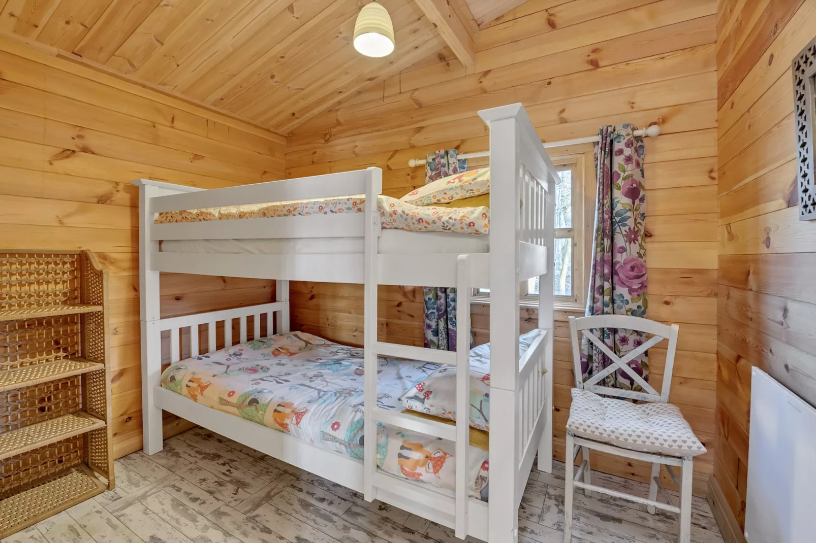 Woodland Lodge-Bedroom