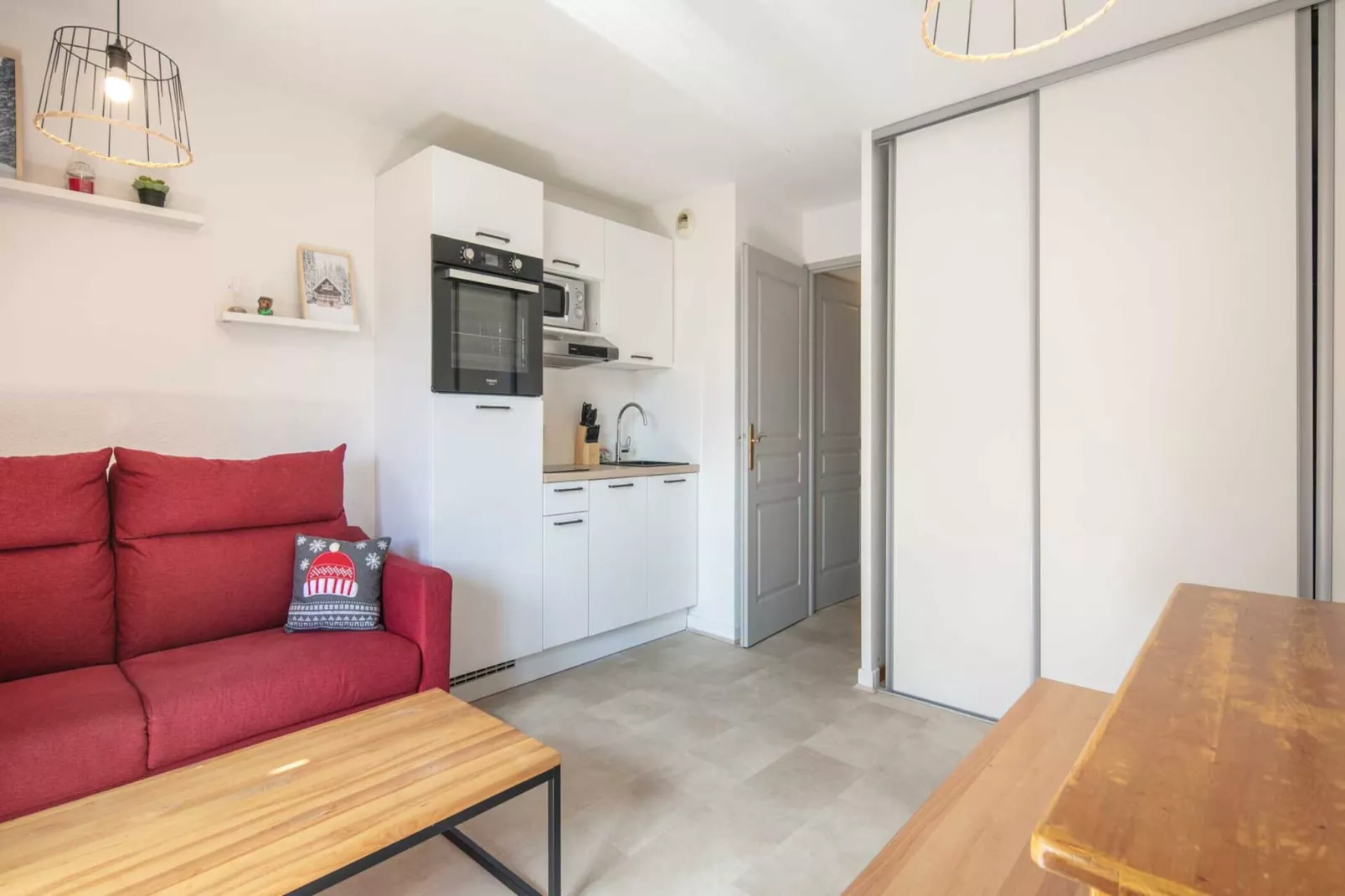 Les Biches N°81 - 3P6-Kitchen