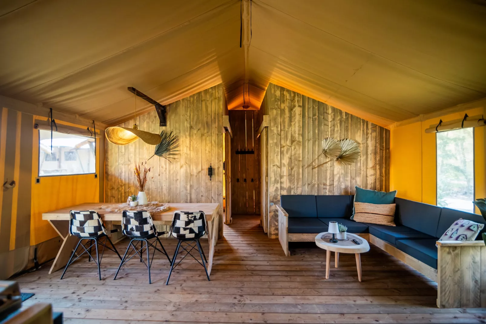 6 persoons Luxe Safaritent-Wohnzimmer