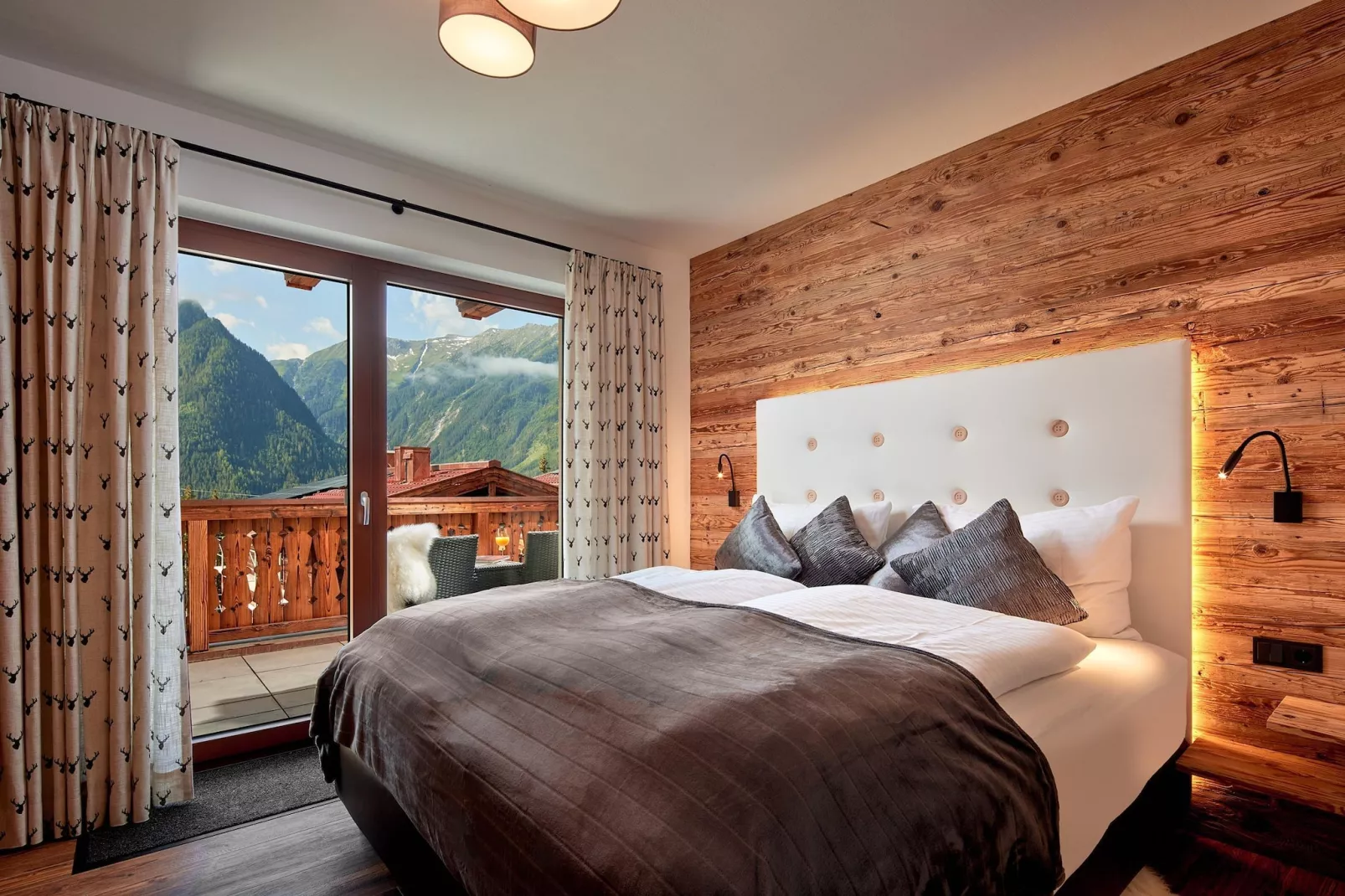 Nationalpark Chalet Gamsspitze-Bedroom