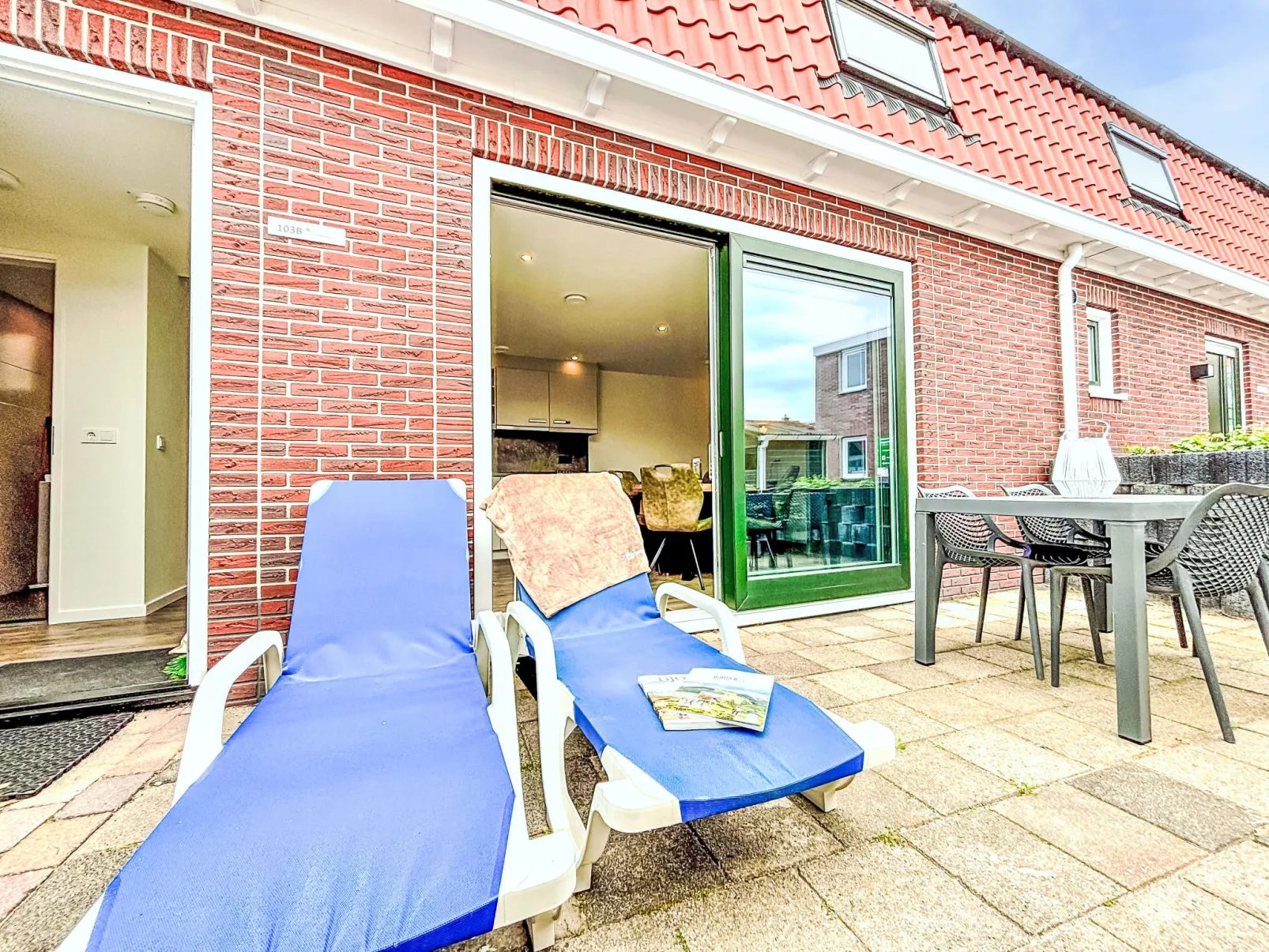 Beach House Westkapelle 103 C-Outside
