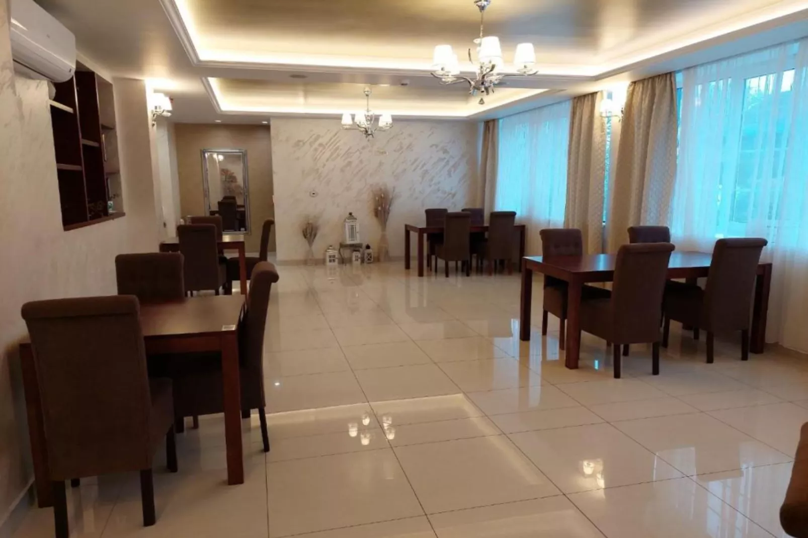 Hotel Orion - Single Room with Mountain View-Einrichtungen