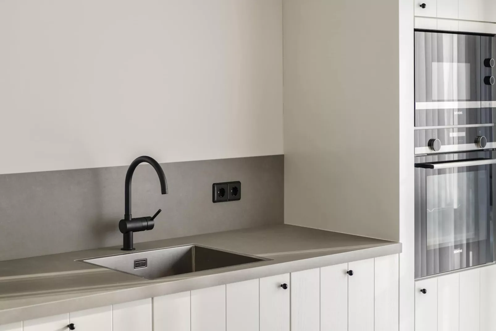 Harbour Village 2-Kitchen