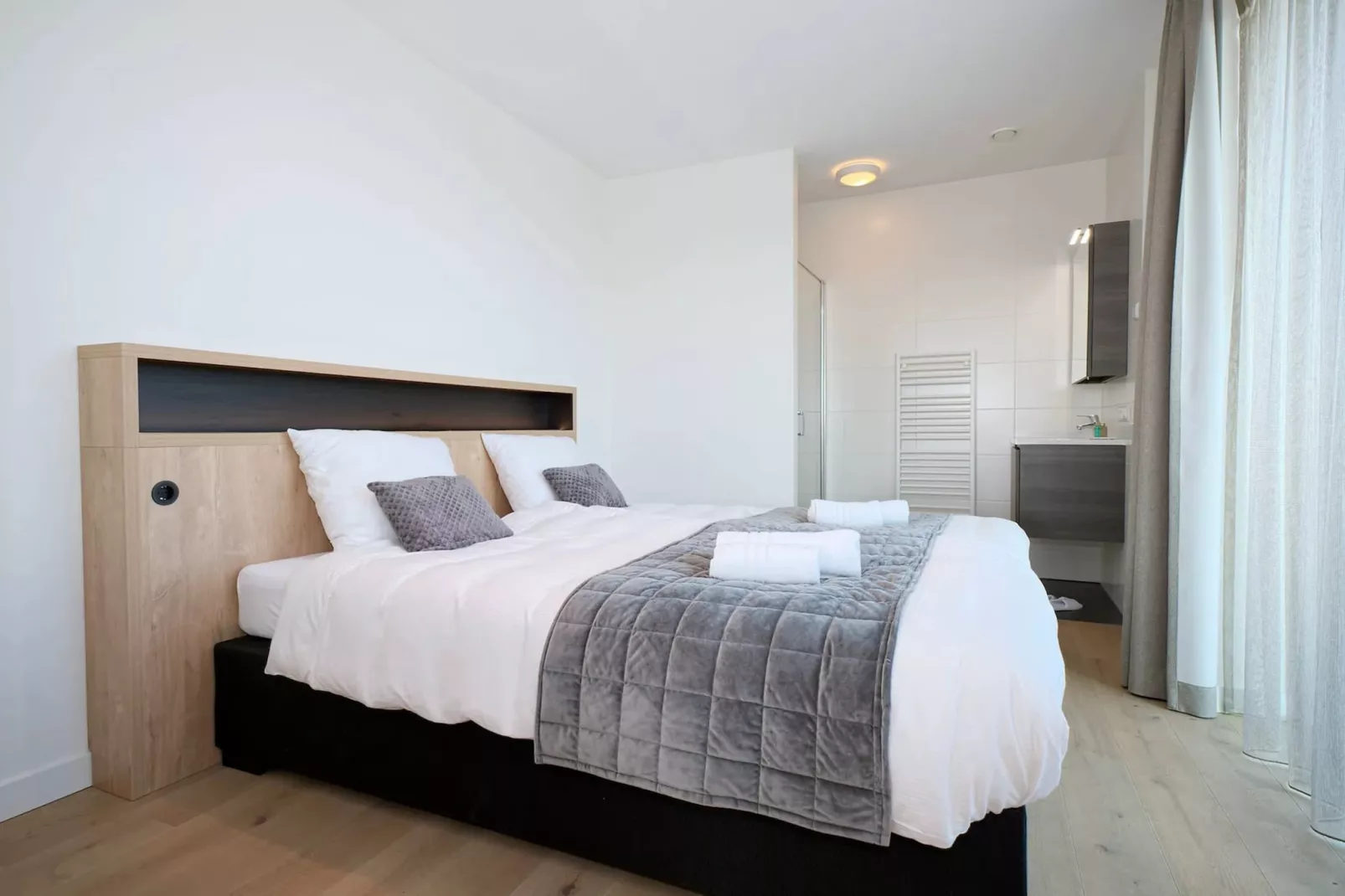 Breskens Apartments & Penthouses 15-Exterior summer