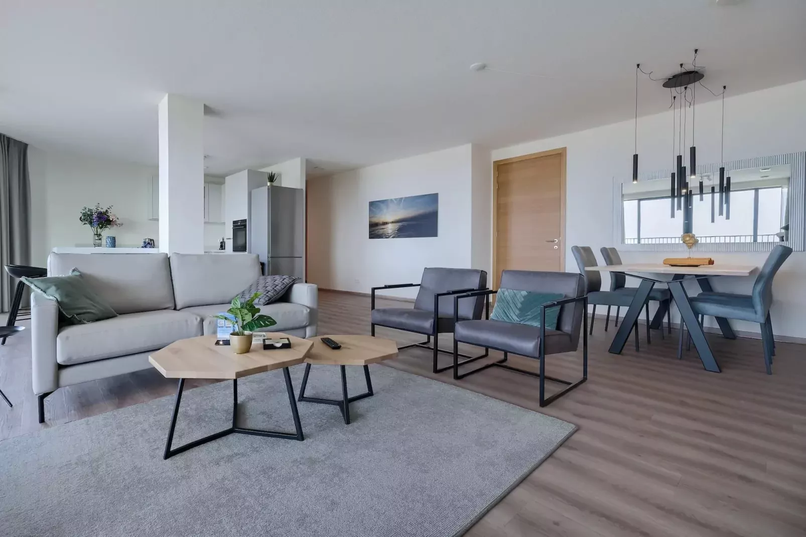 Pharos Sea Wave Panorama 16-Living room