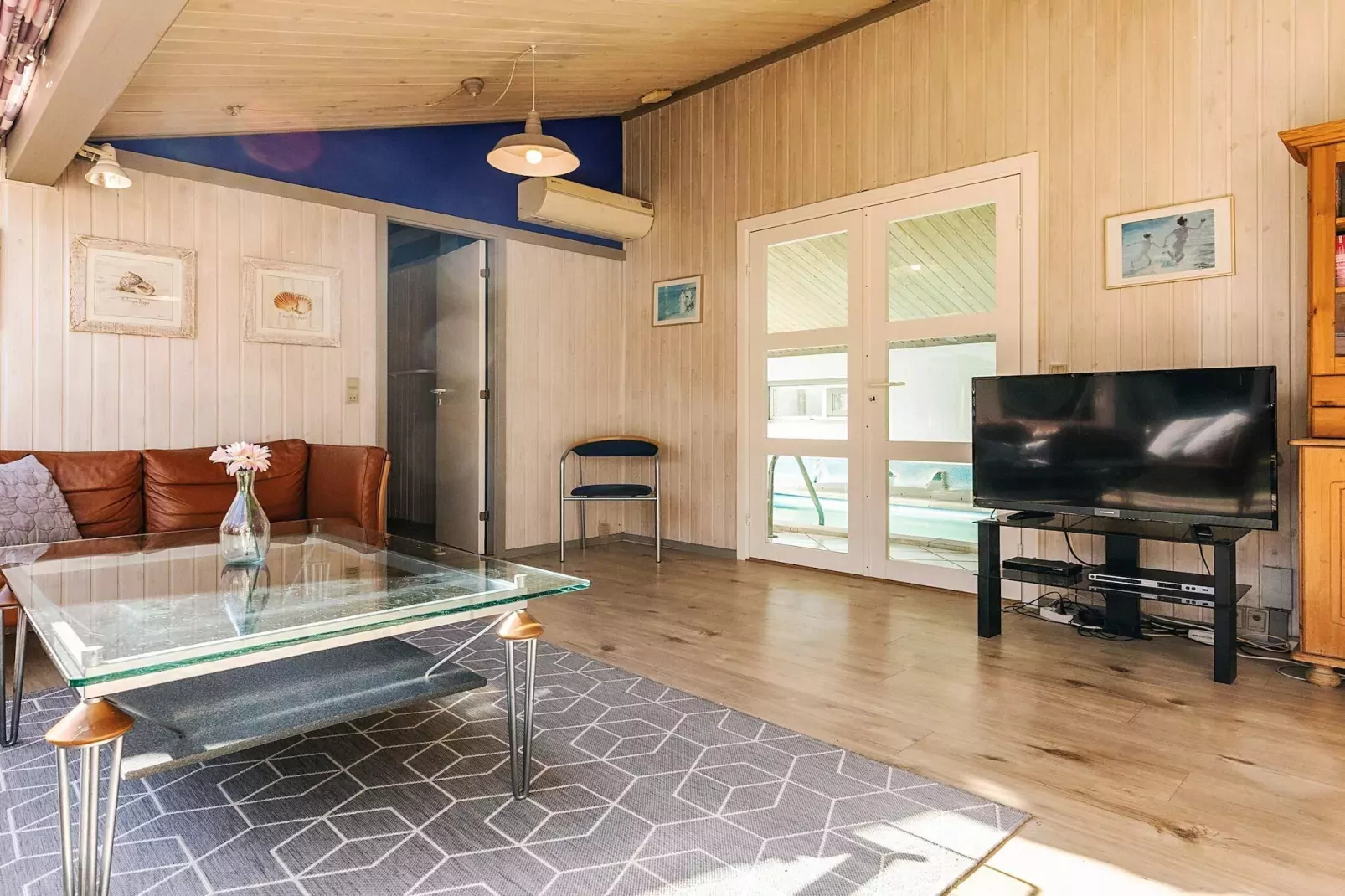 Secluded Pool Retreat - By Traum Ferienwohnungen-Indoor