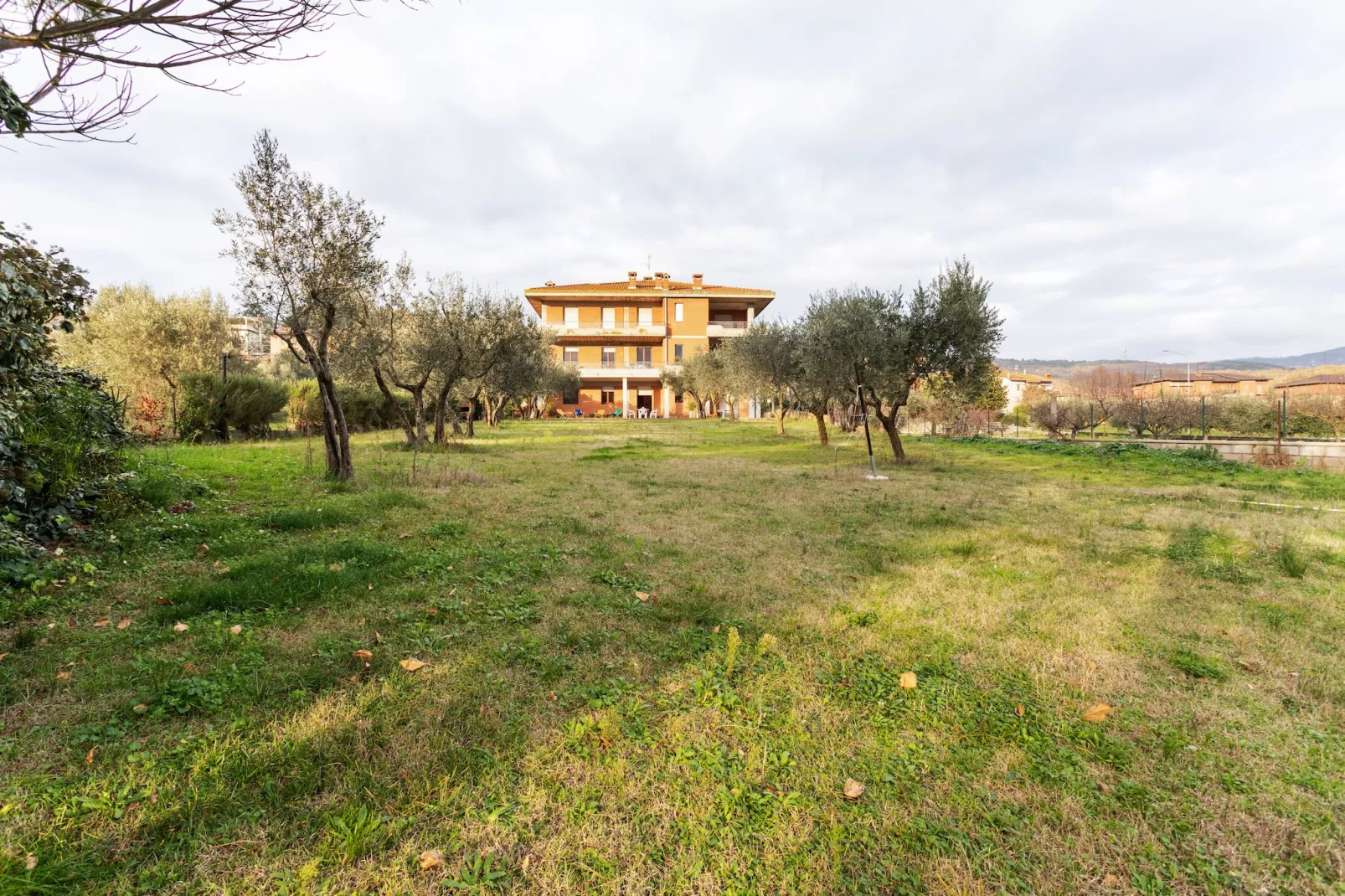 Casa Tommaso - Quadri P T - 8 pax-Gardens summer
