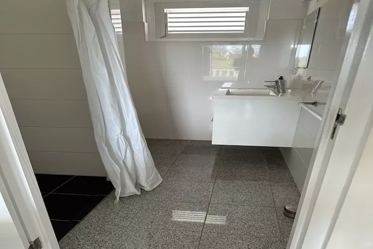 Caribbean Sea Coral Estate 6 pers-Bathroom