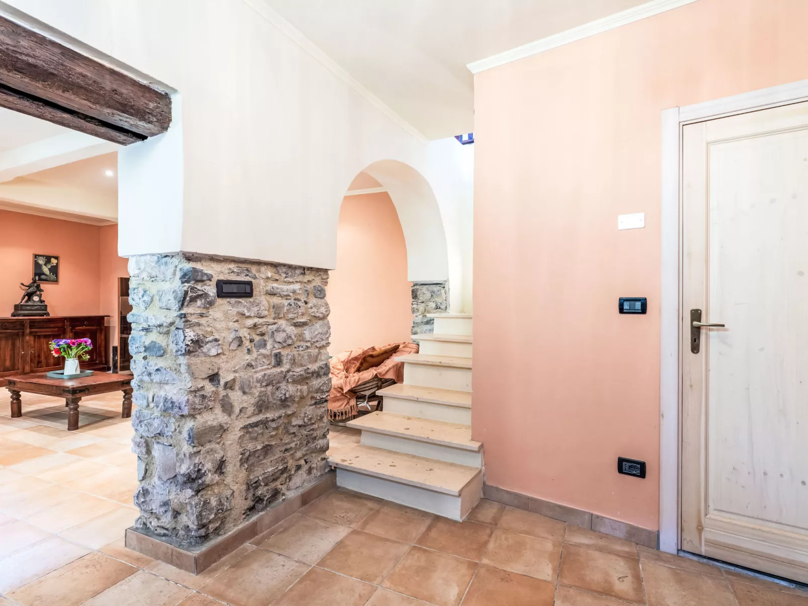 Casa Derna-Inside