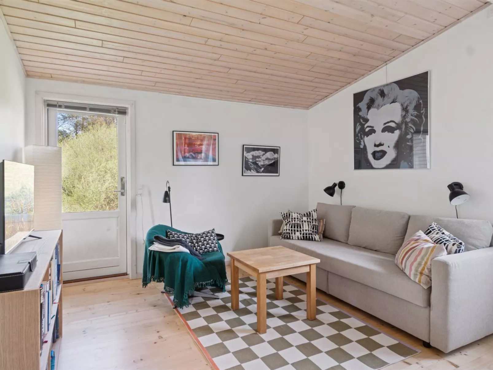 "Bassi" - 650m from the sea-Drinnen