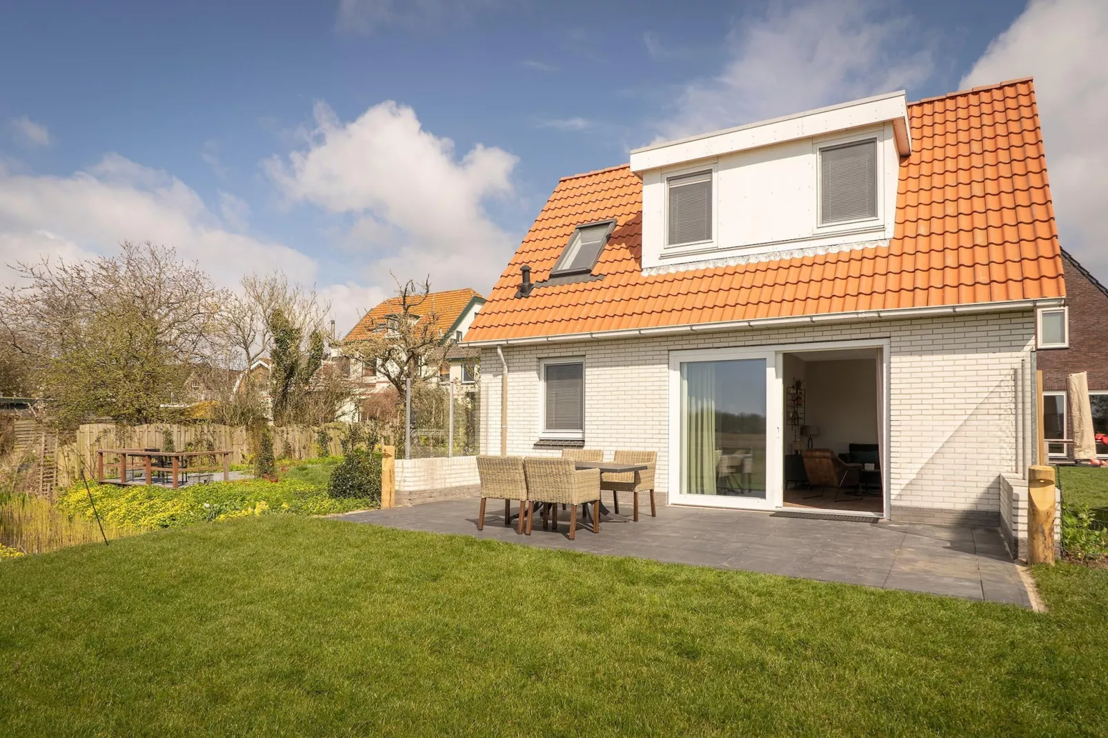 Bungalow Roggesloot A-8a-Außenbereich Sommer