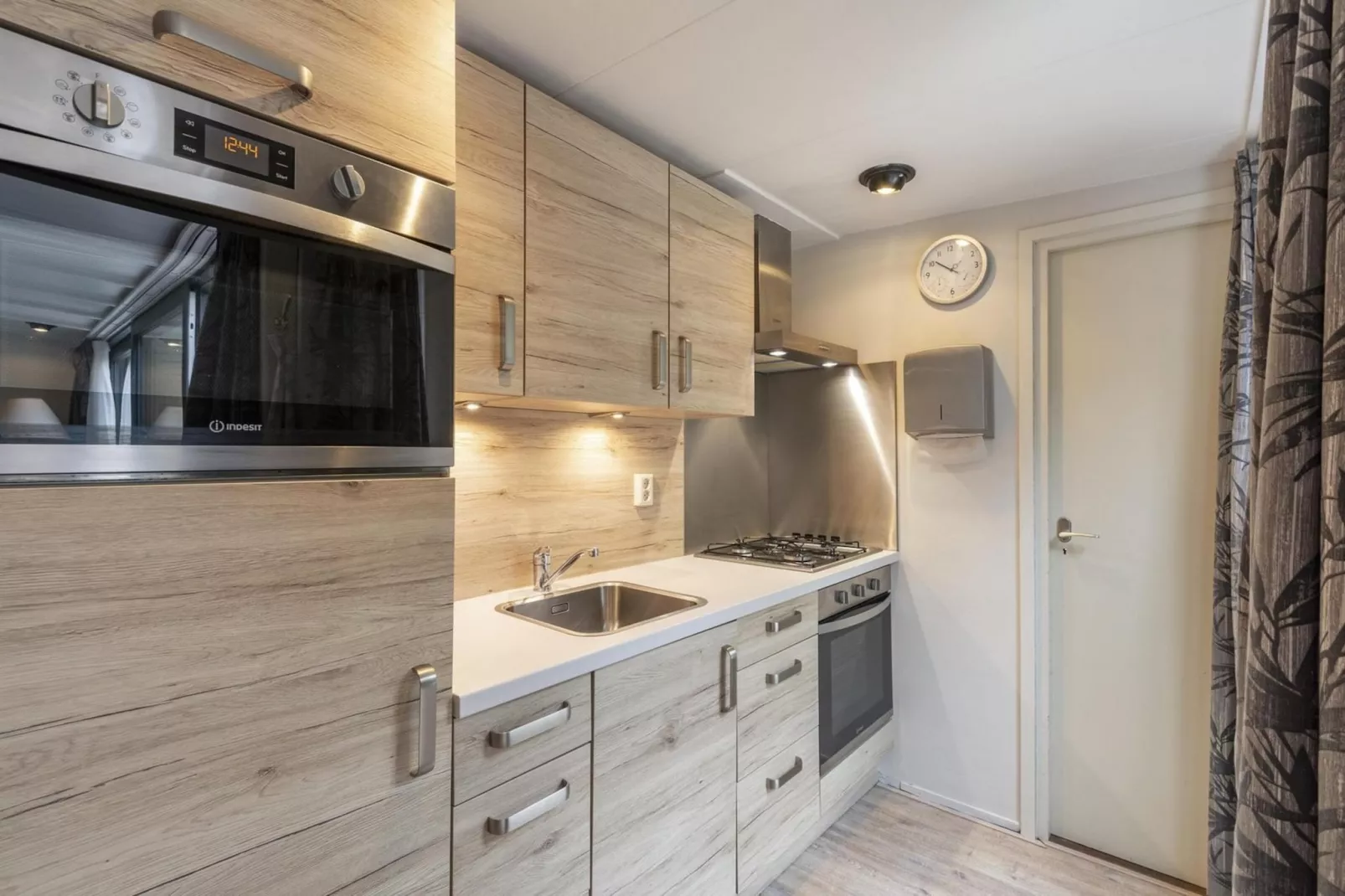 Duinland 115-Kitchen