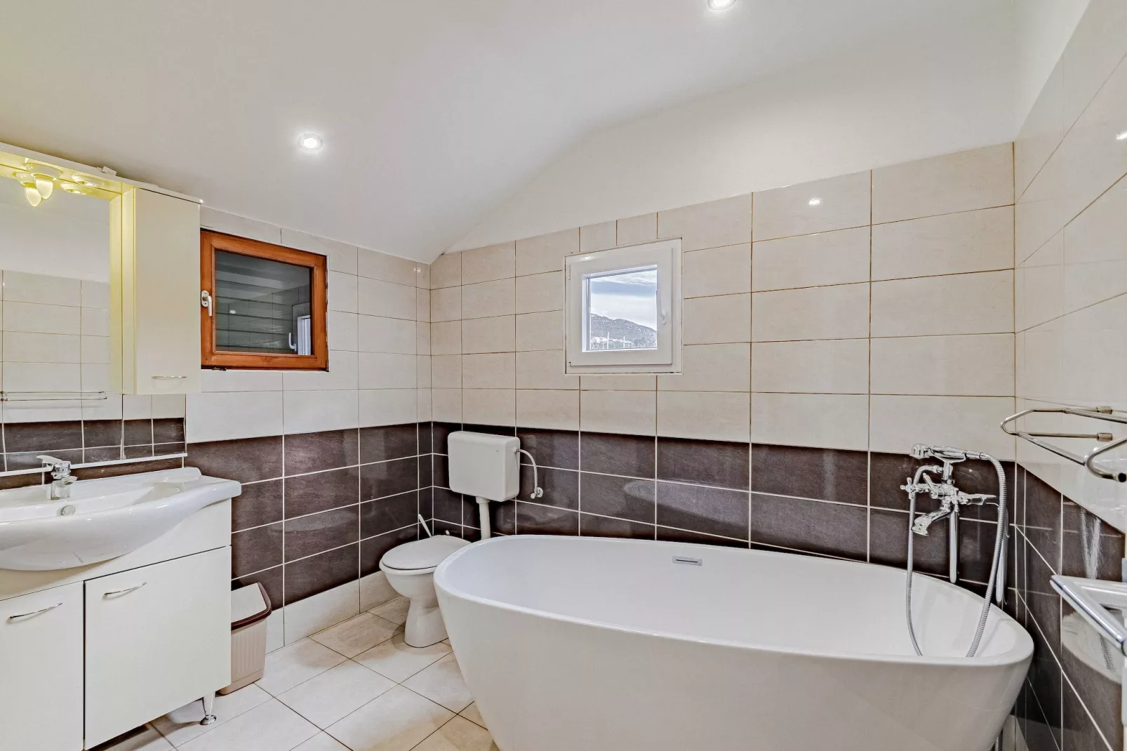 Villa Sea Edge - Three Bedroom Villa with Sea View-Salle de bain
