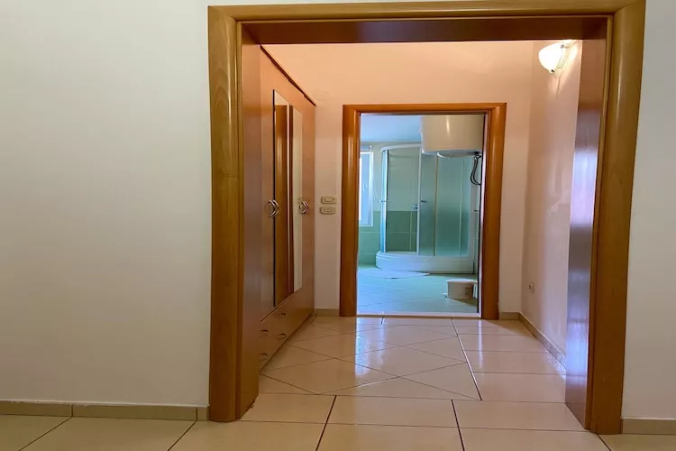 Apartments Tiho  & Jelena - Studio Apartment with Balcony and Sea View (Fureal)-Indoor
