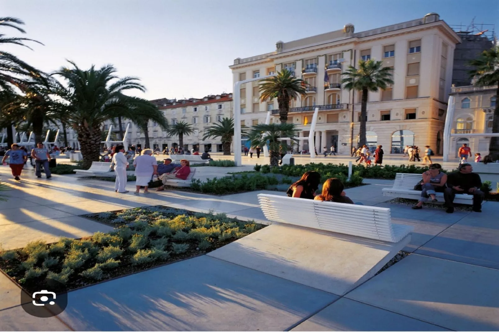 Apartment Alba - Three Bedroom Apartment with Loggia-Ambiance