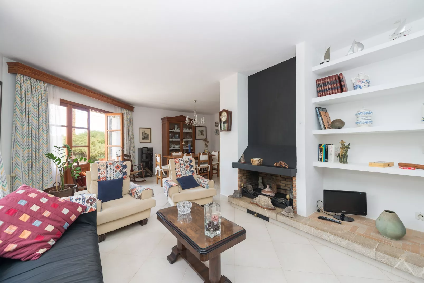 Can Boira-Living room