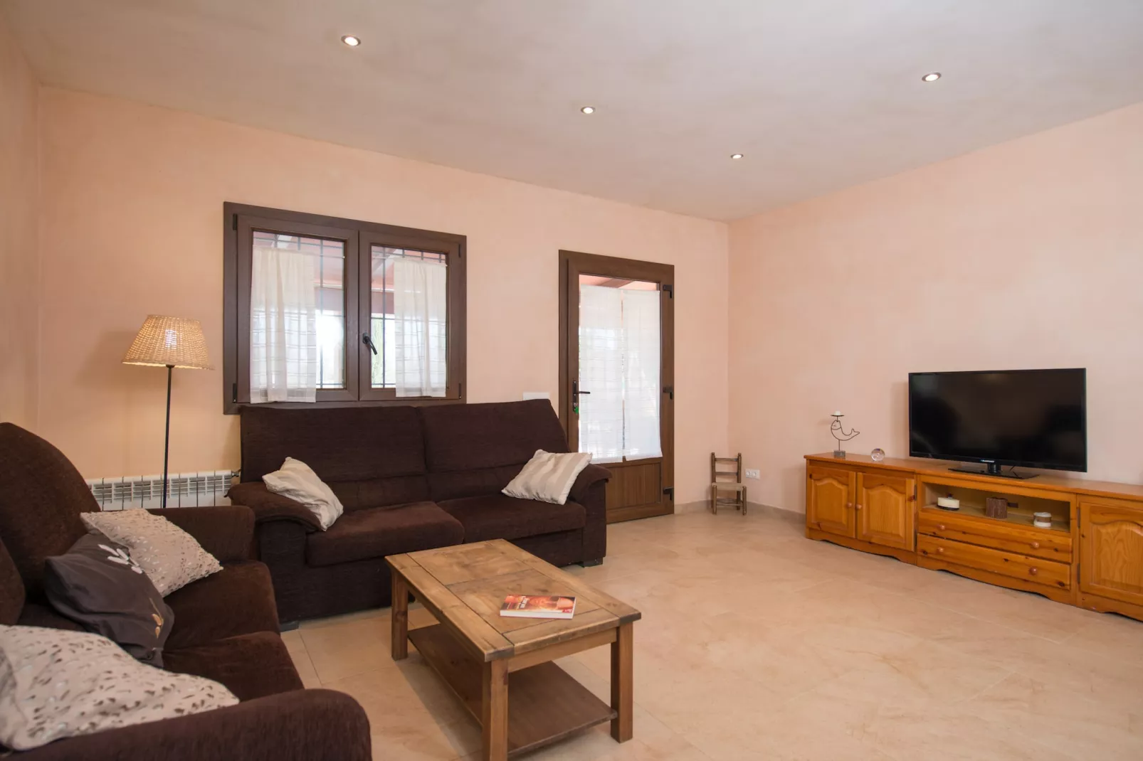 Es Mitja Davall-Living room