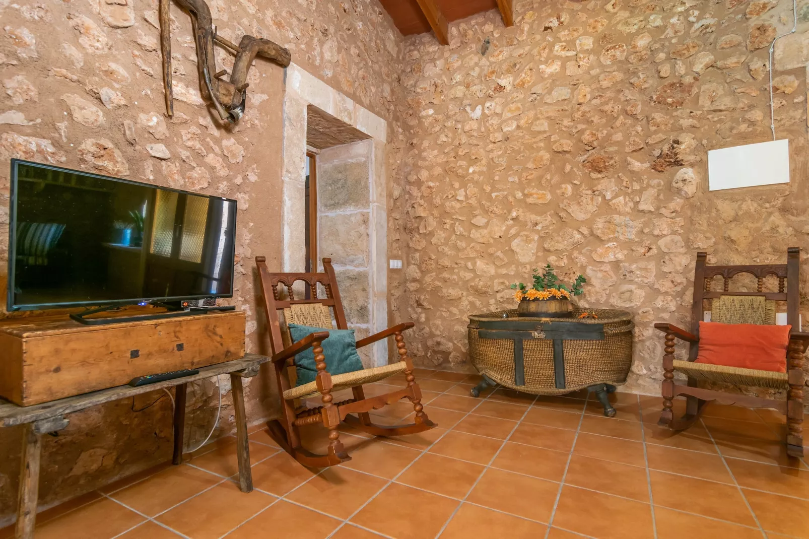 Lo Den Creus-Image-tags.