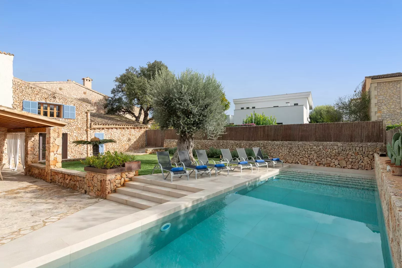 Can Font (costitx)-Piscine