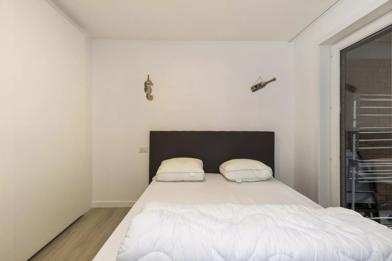 EVELYN - BLALICIA / 1B-Chambre