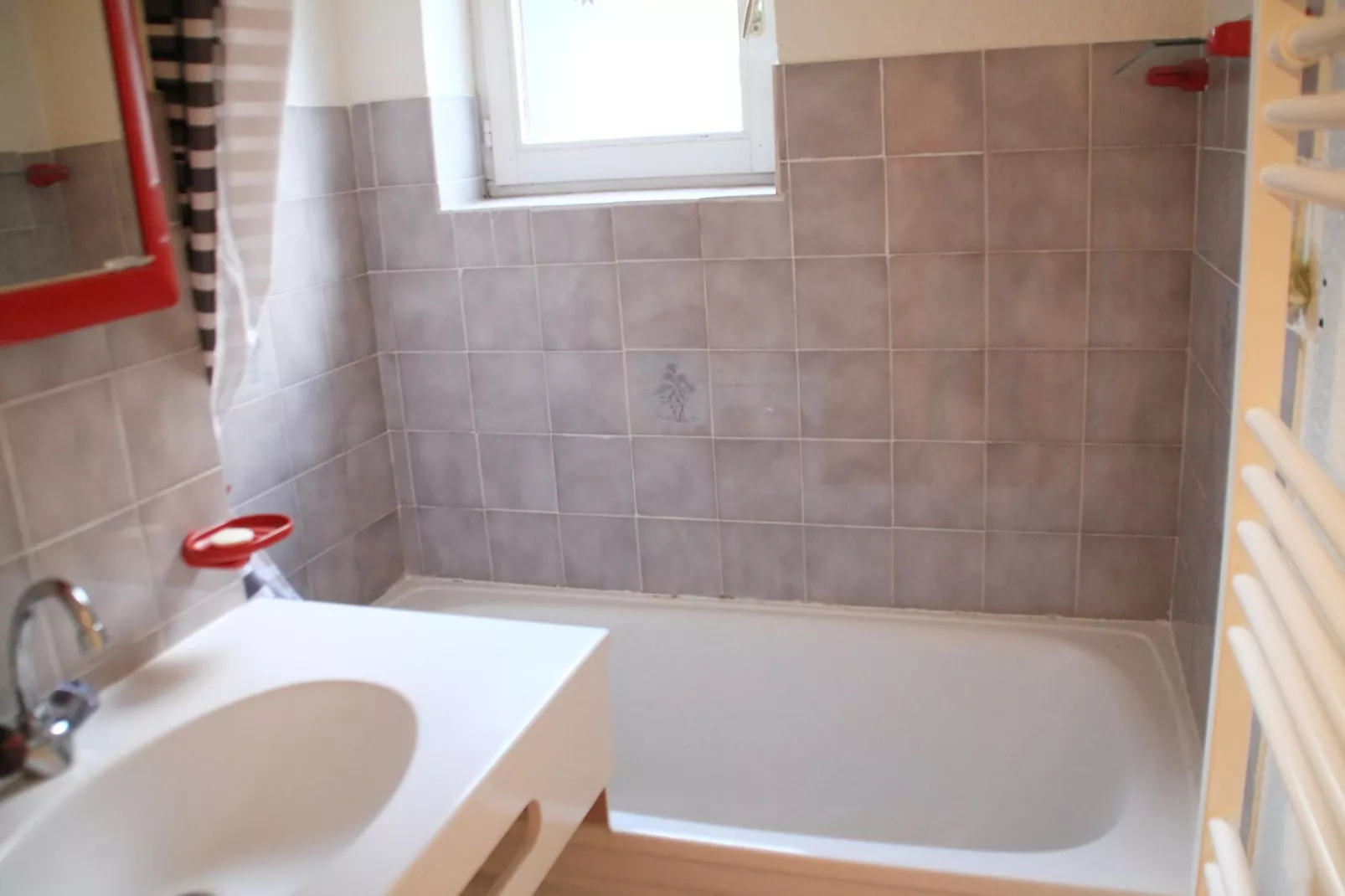 Perce Neige PNA18 FAMILY & NATURE 4 Pers.-Bathroom