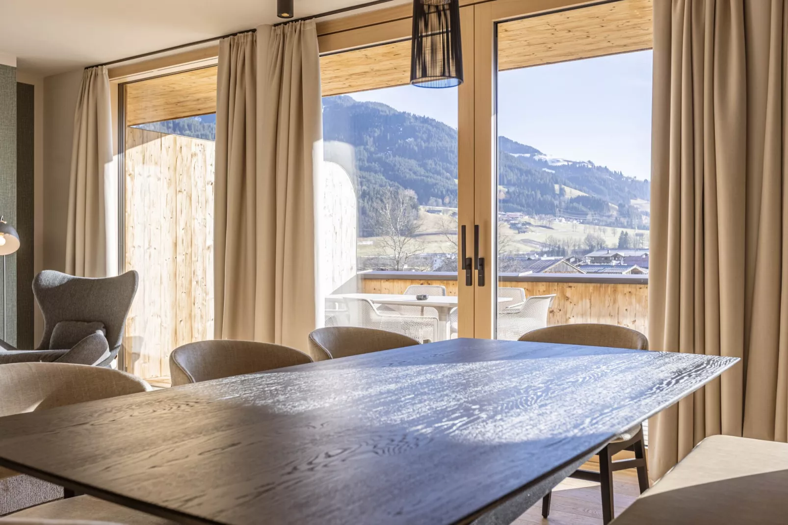 Kitzbühel Suites 4-Dining room