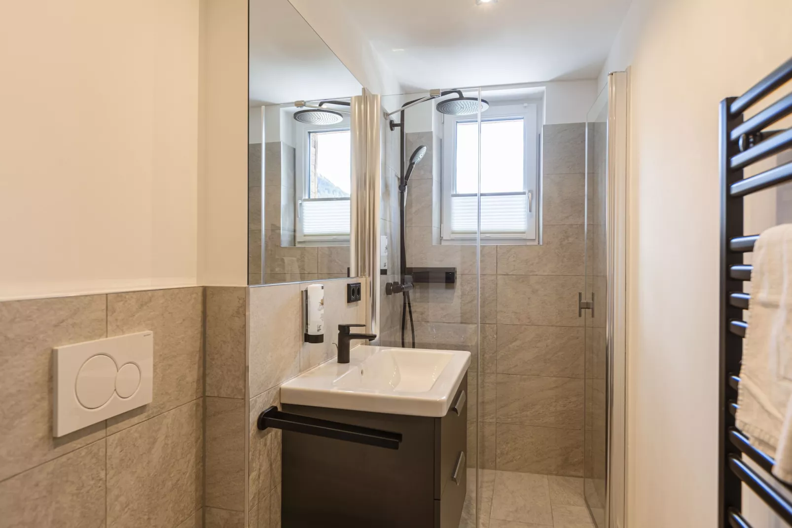 Zugspitz Suites Lermoos 9-Salle de bain