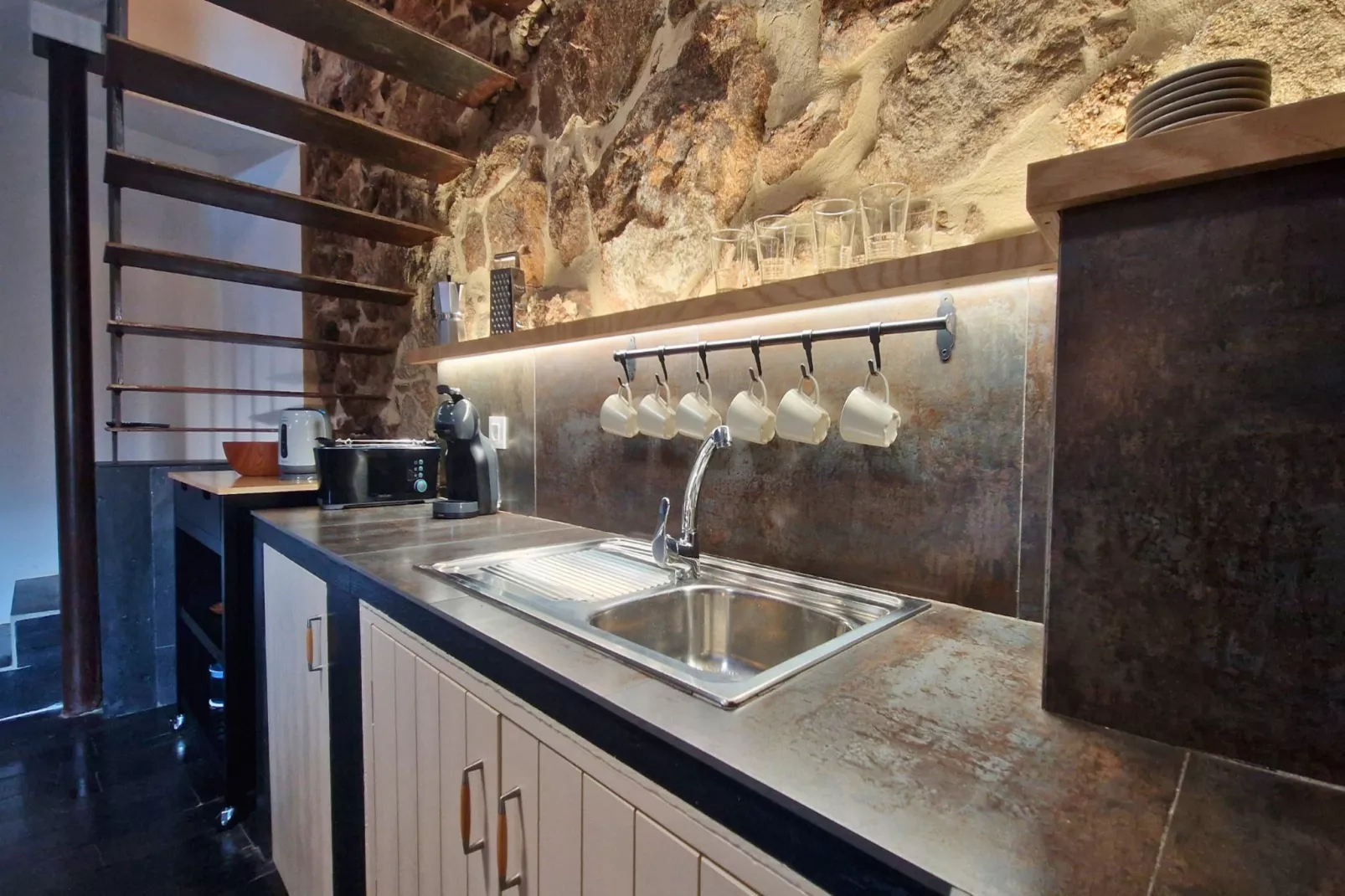 YourHouse O Canton-Kitchen