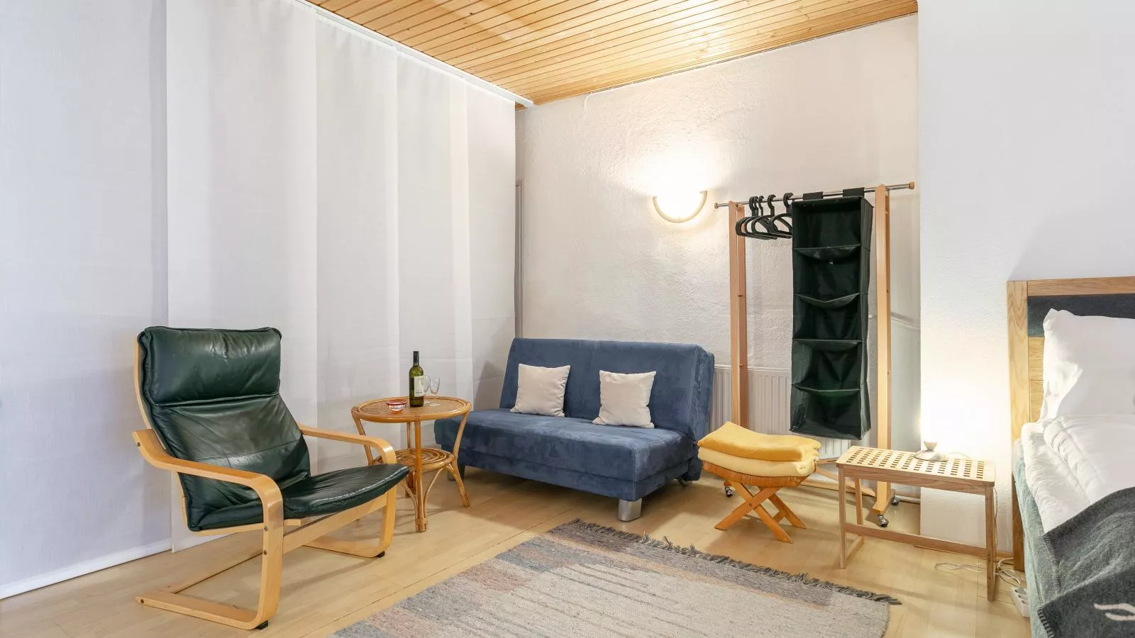 Studio Christina-Bedroom