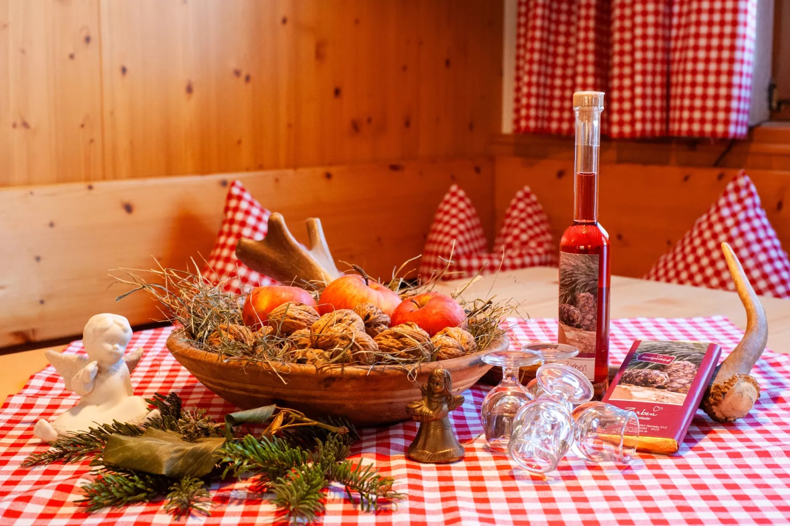 Ferienhaus Die Ginin-Außenbereich Sommer