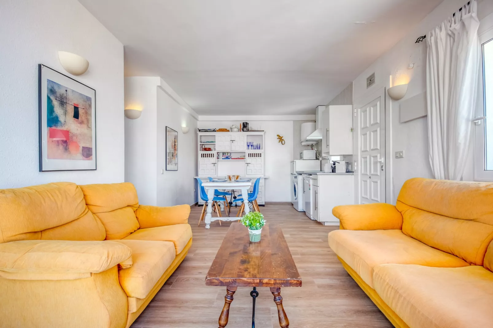 MIMOSAS 2 B  Canyelles Roses-Living room