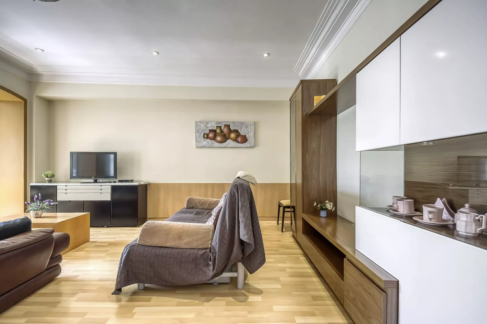 P.C. MESTRAL 1  1 Roses-Living room