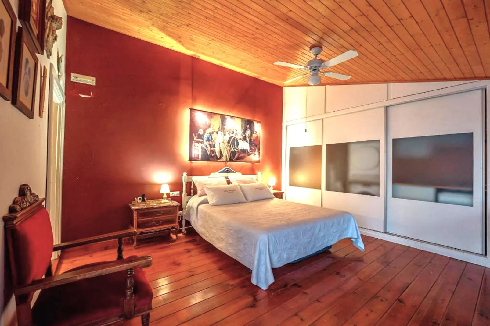 Casa Don Gonzalo 17 Jacuzzi-Bedroom