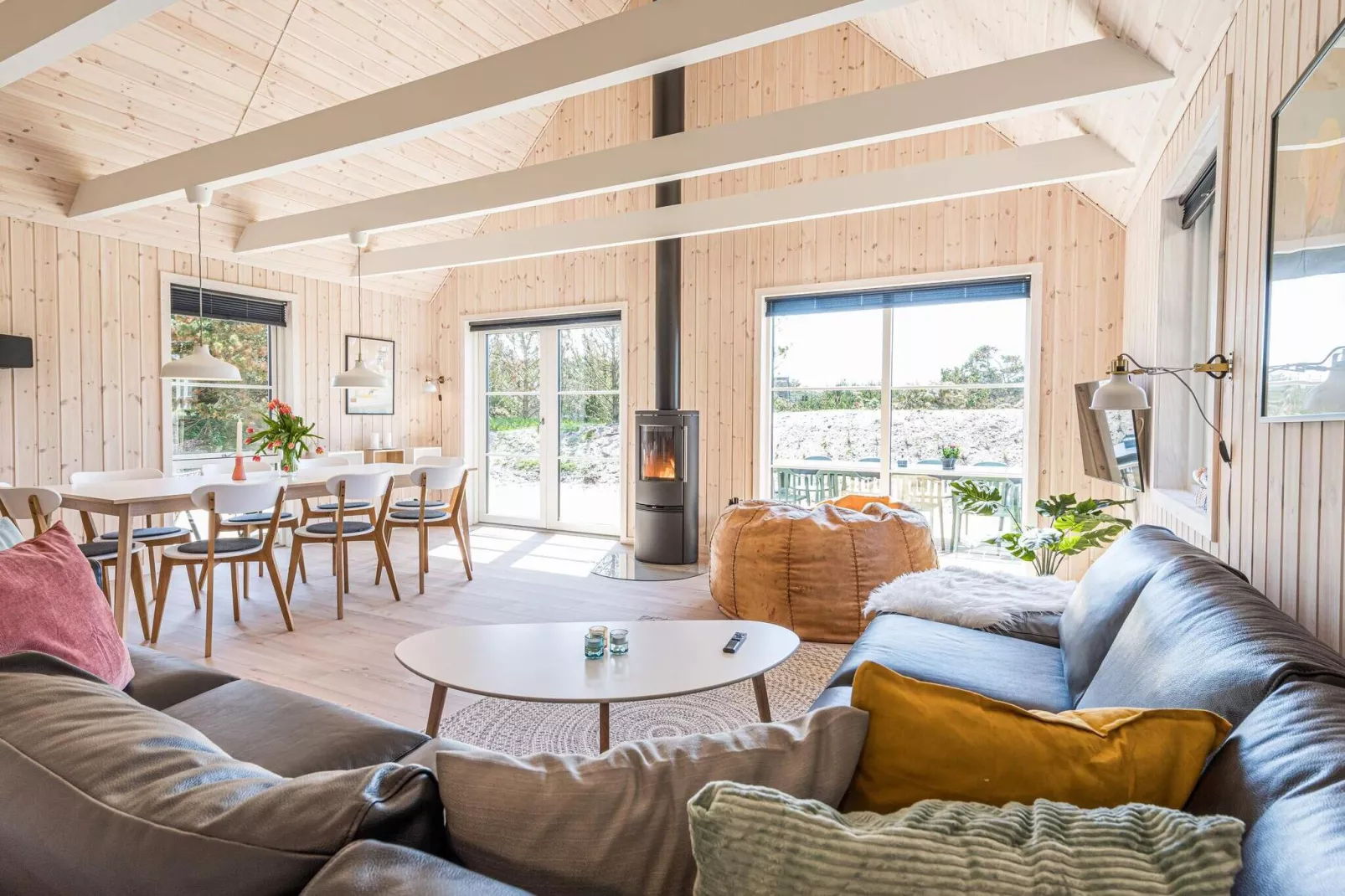 Luxurioses Strandhaus in Henne -- By Traum Ferienwohnungen-Innenbereich