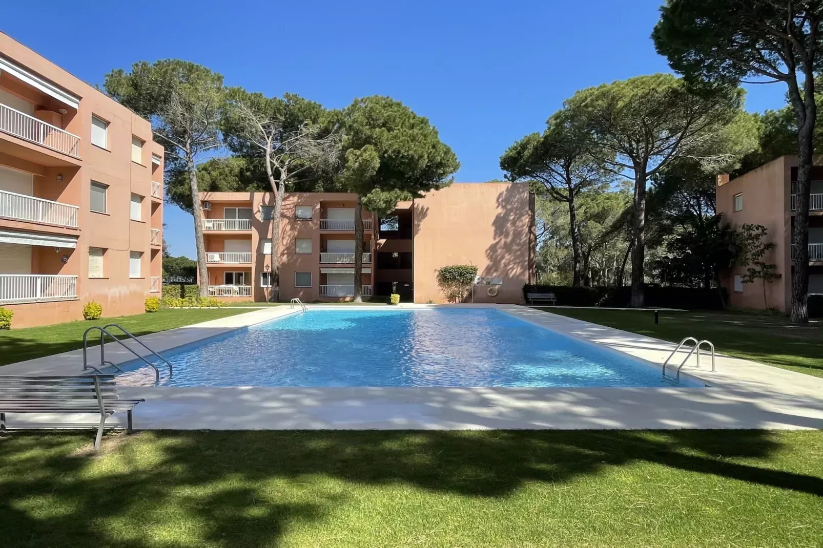 ESTUDI SWING-Pool