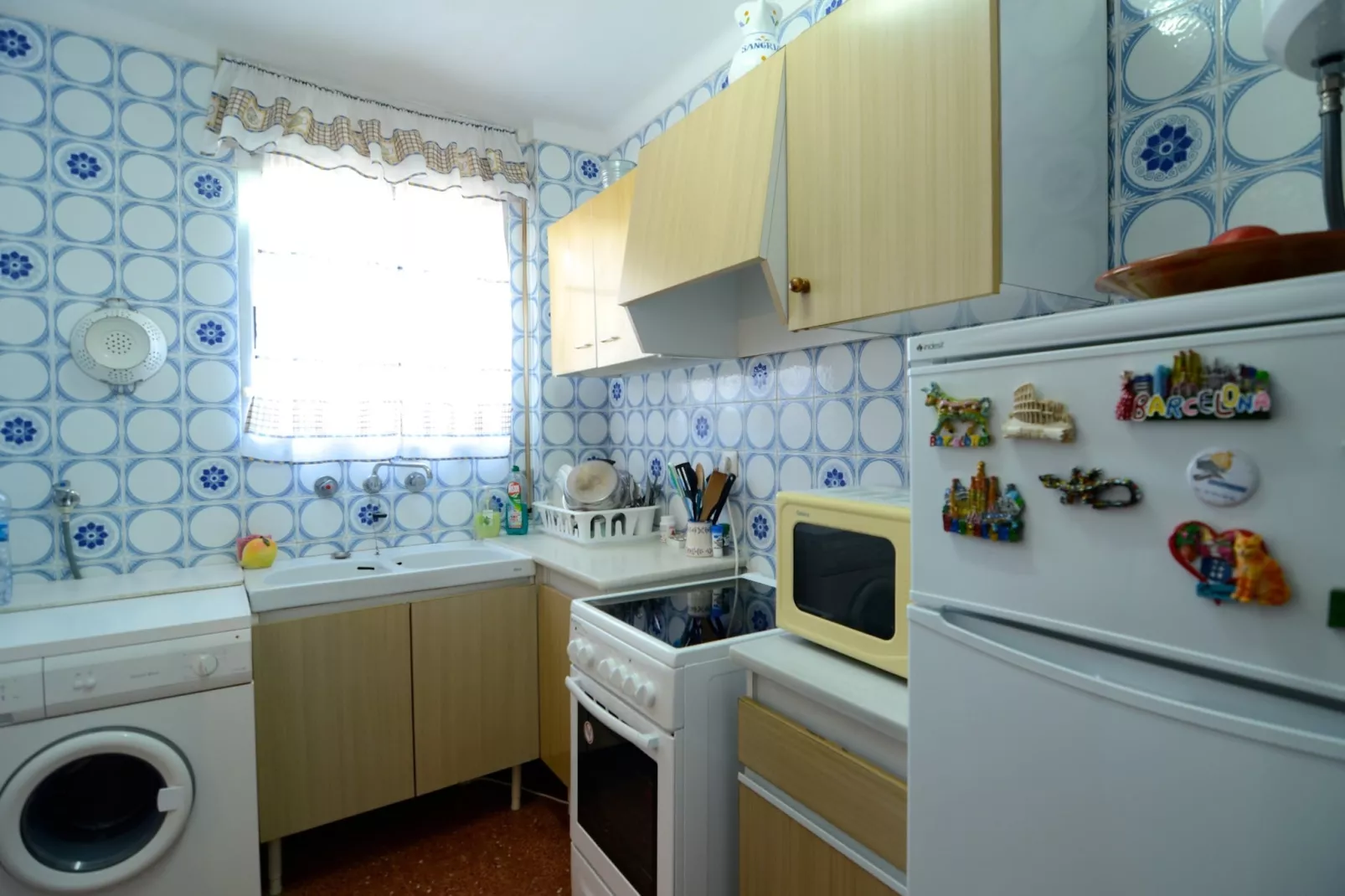 ROCAMAURA III 2-6-Kitchen