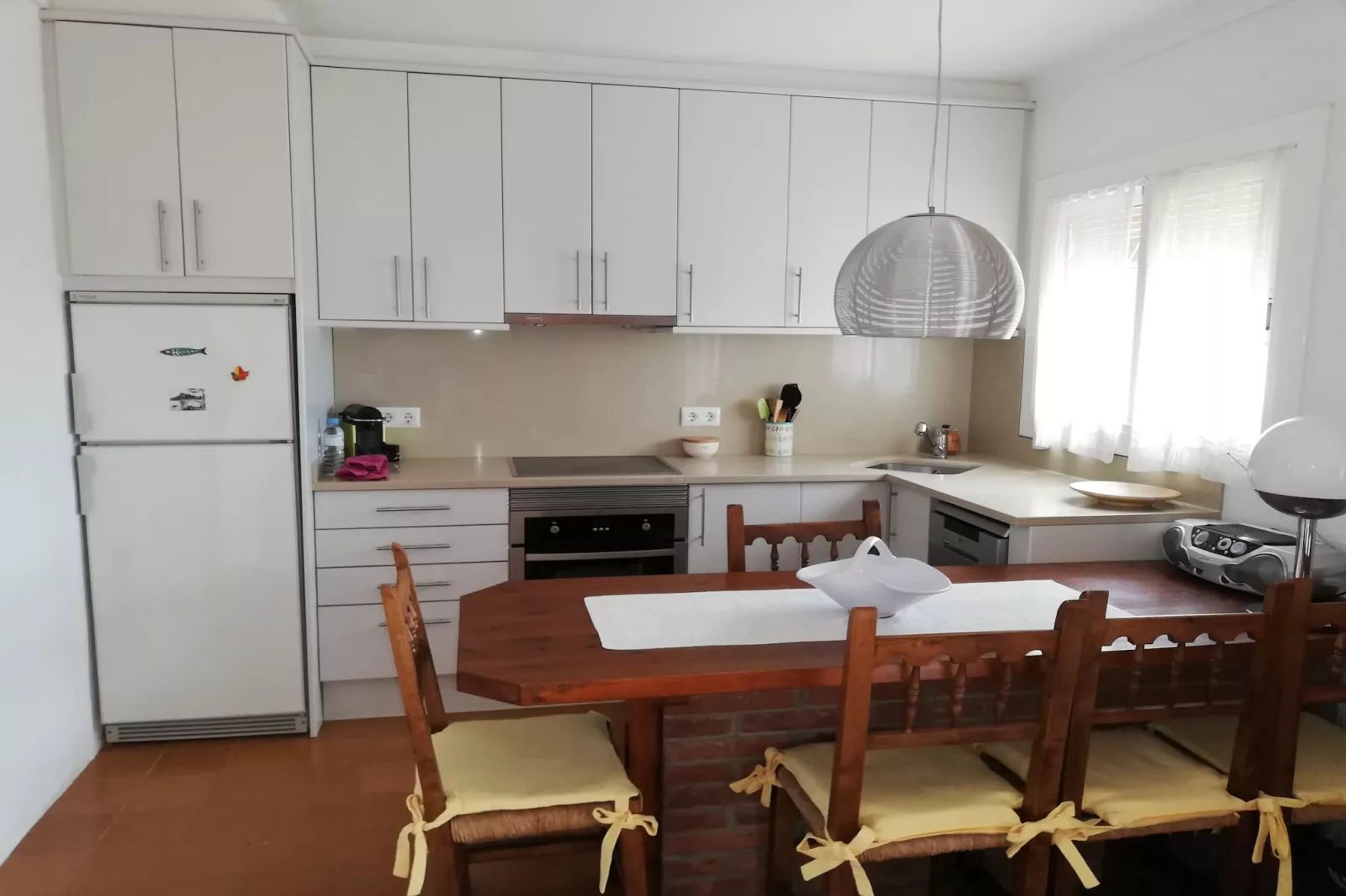 LES PALMERES 43-Kitchen