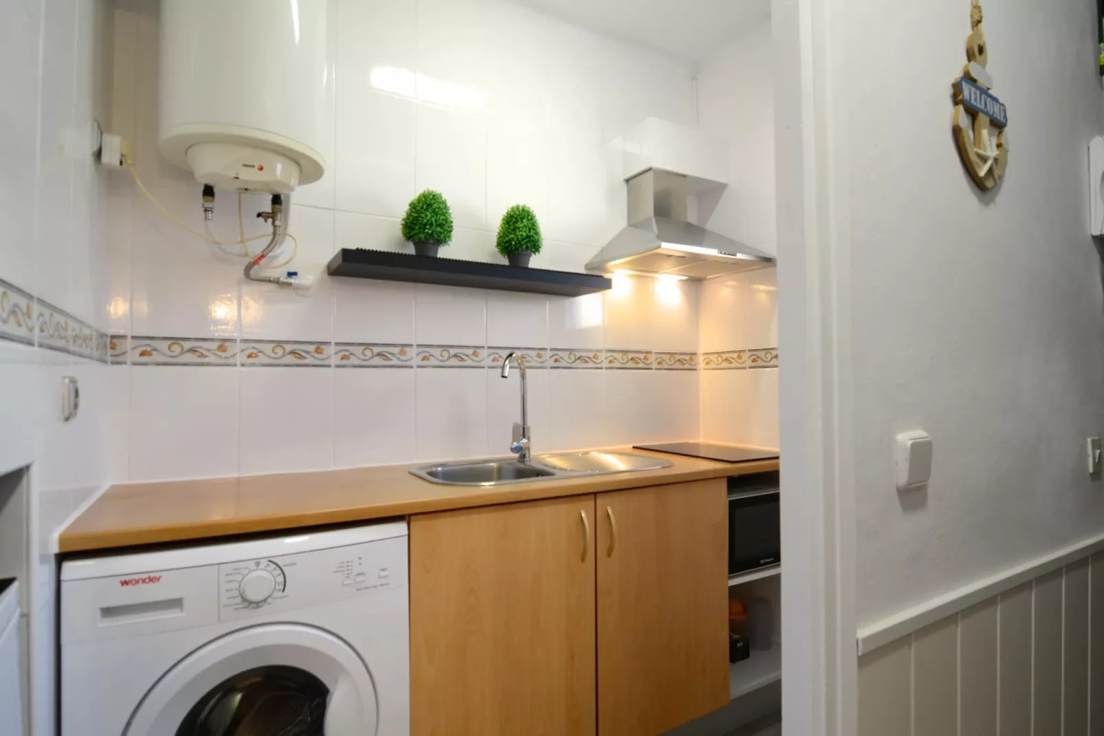ELS PINS 3-F-Kitchen