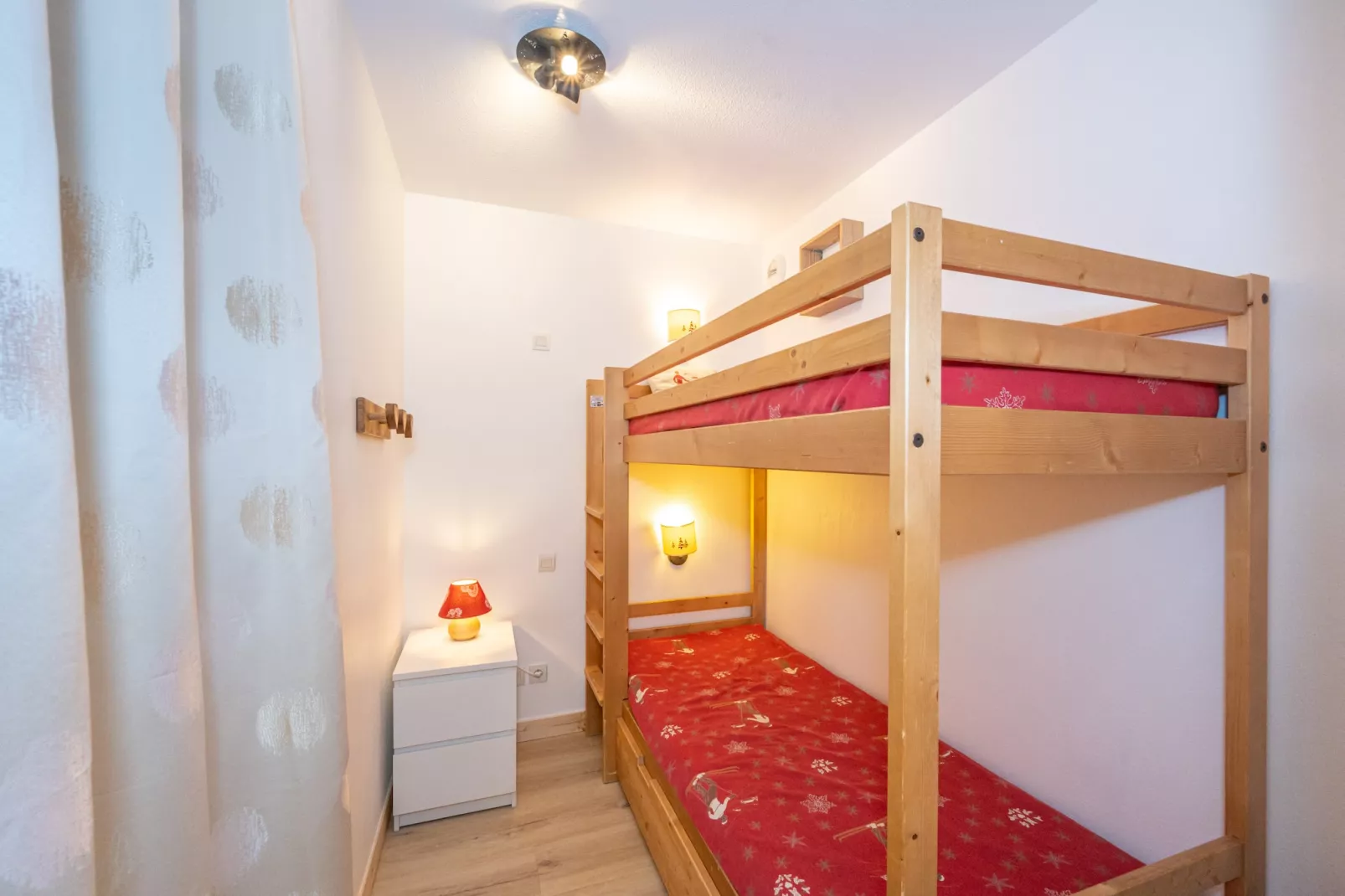 T. Bergerie A N°105 - 2P6C-Bedroom