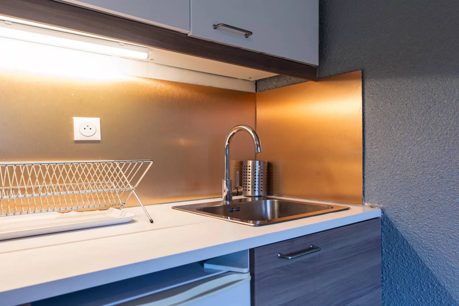Les Narcisses N°102 - ST4-Kitchen