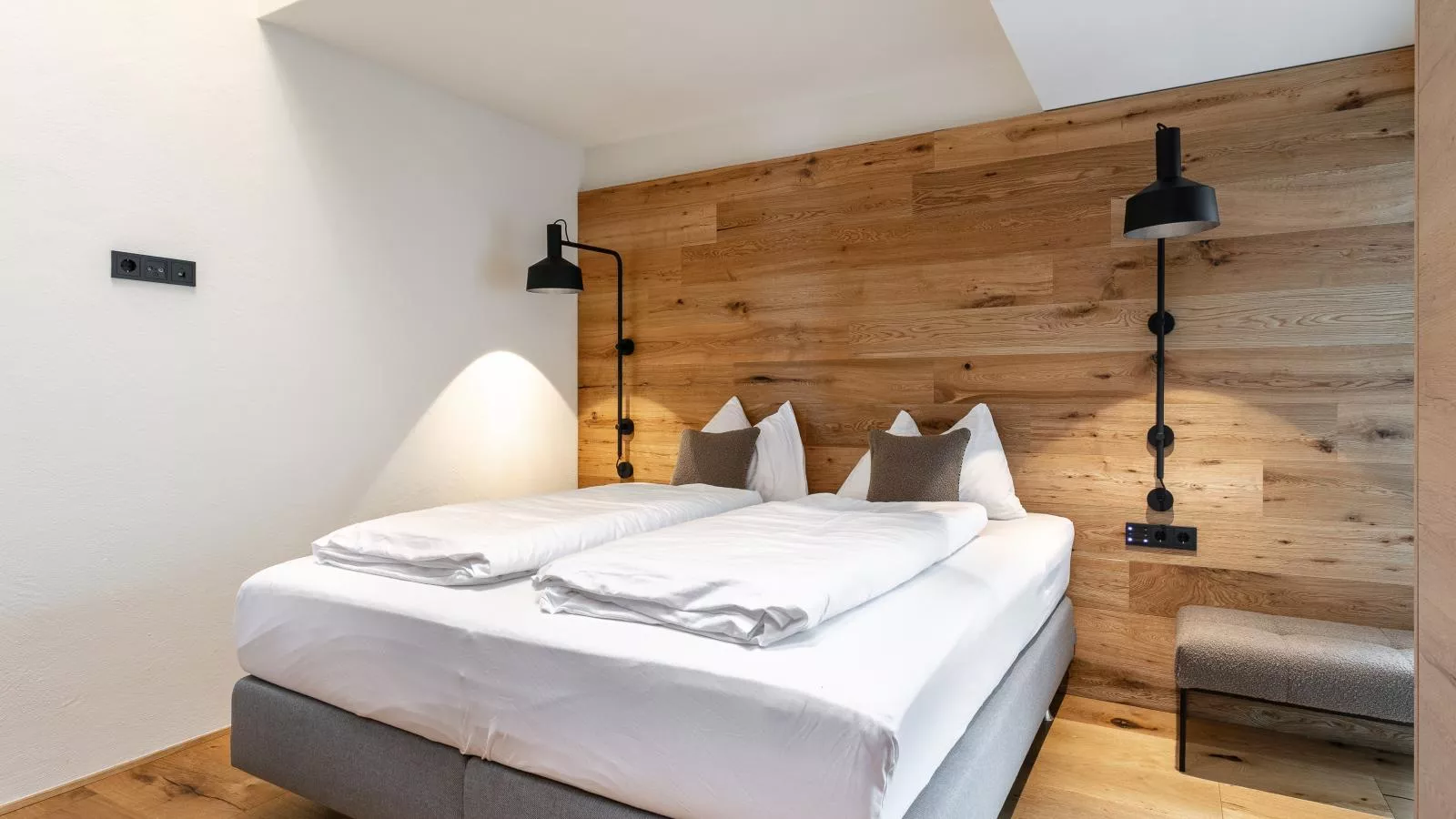 Adult Only Superior Suite-Bedroom