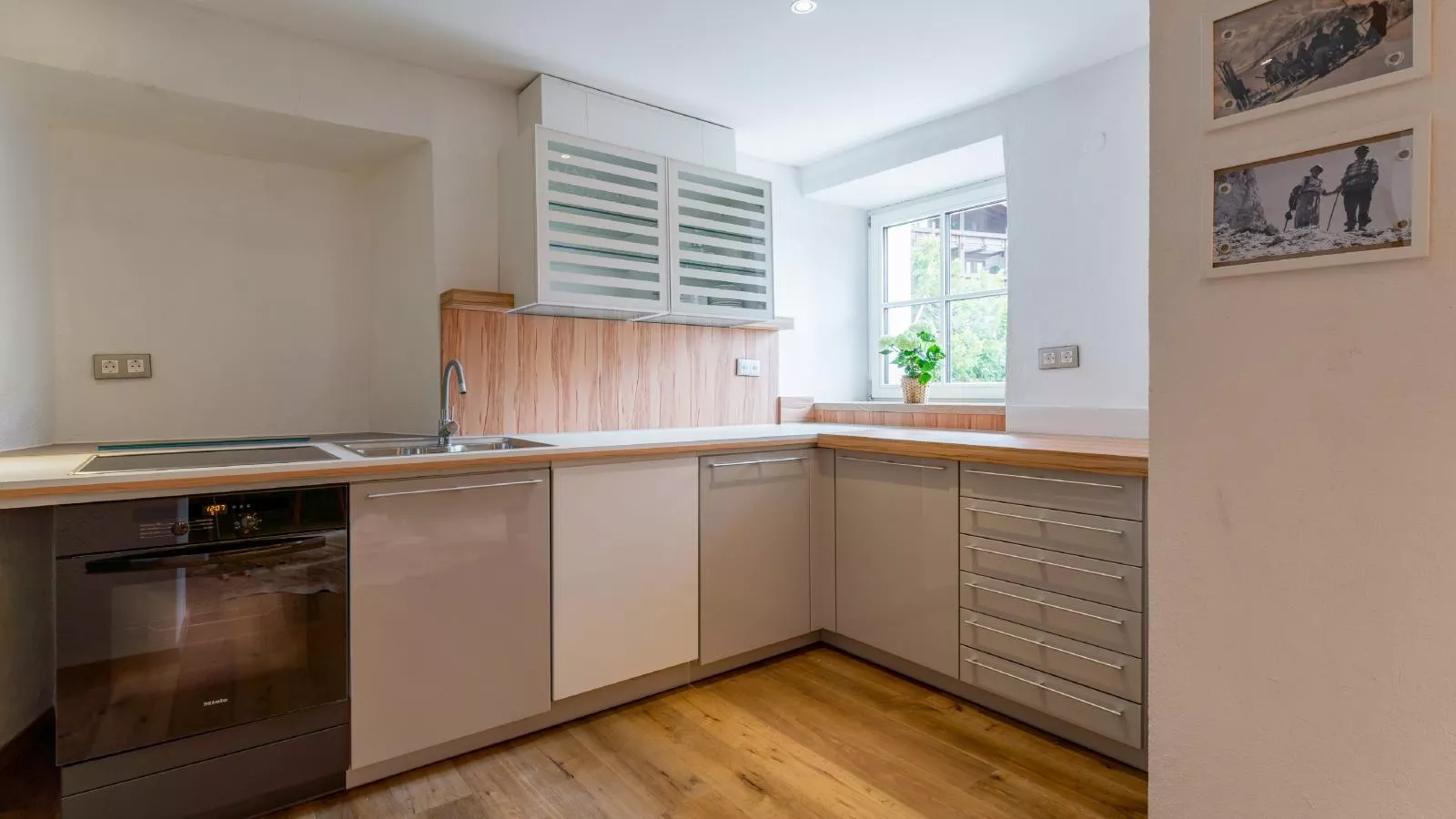 Biber Art Chalet-Kitchen