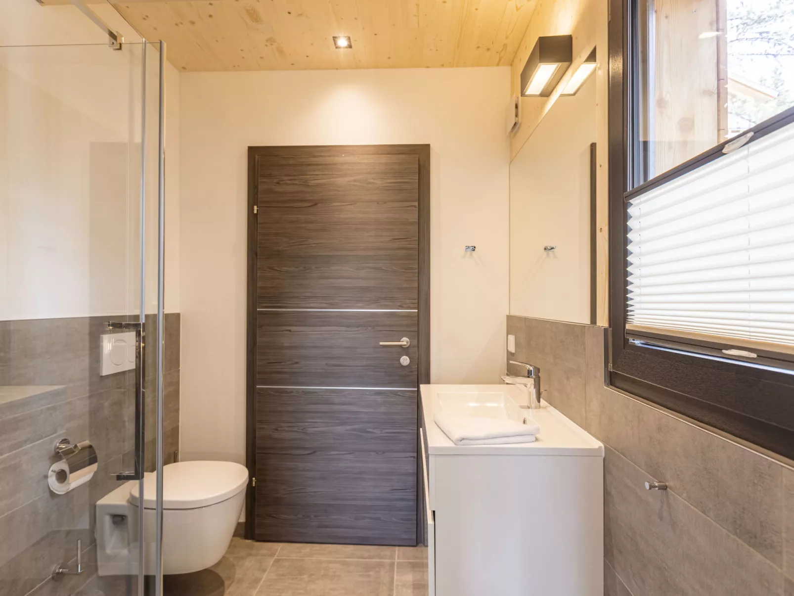 Superior #16 mit Sauna & Hot Tub-Inside