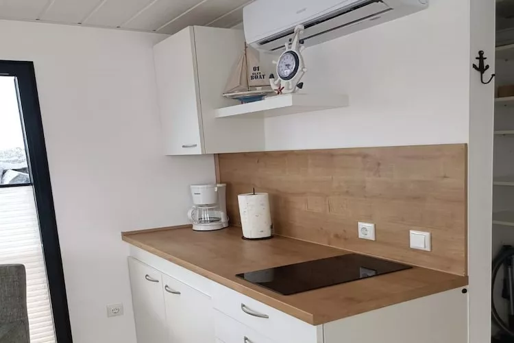 Floating 44 - Boot 2 / 3 Personen-Cuisine