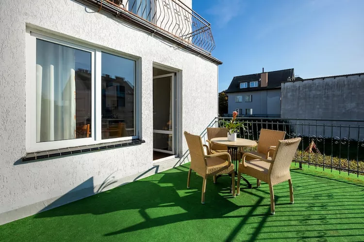 Studio wakacyjne nr 8 dla 2 osób ze śniadaniami Rewal-Terrace balcony
