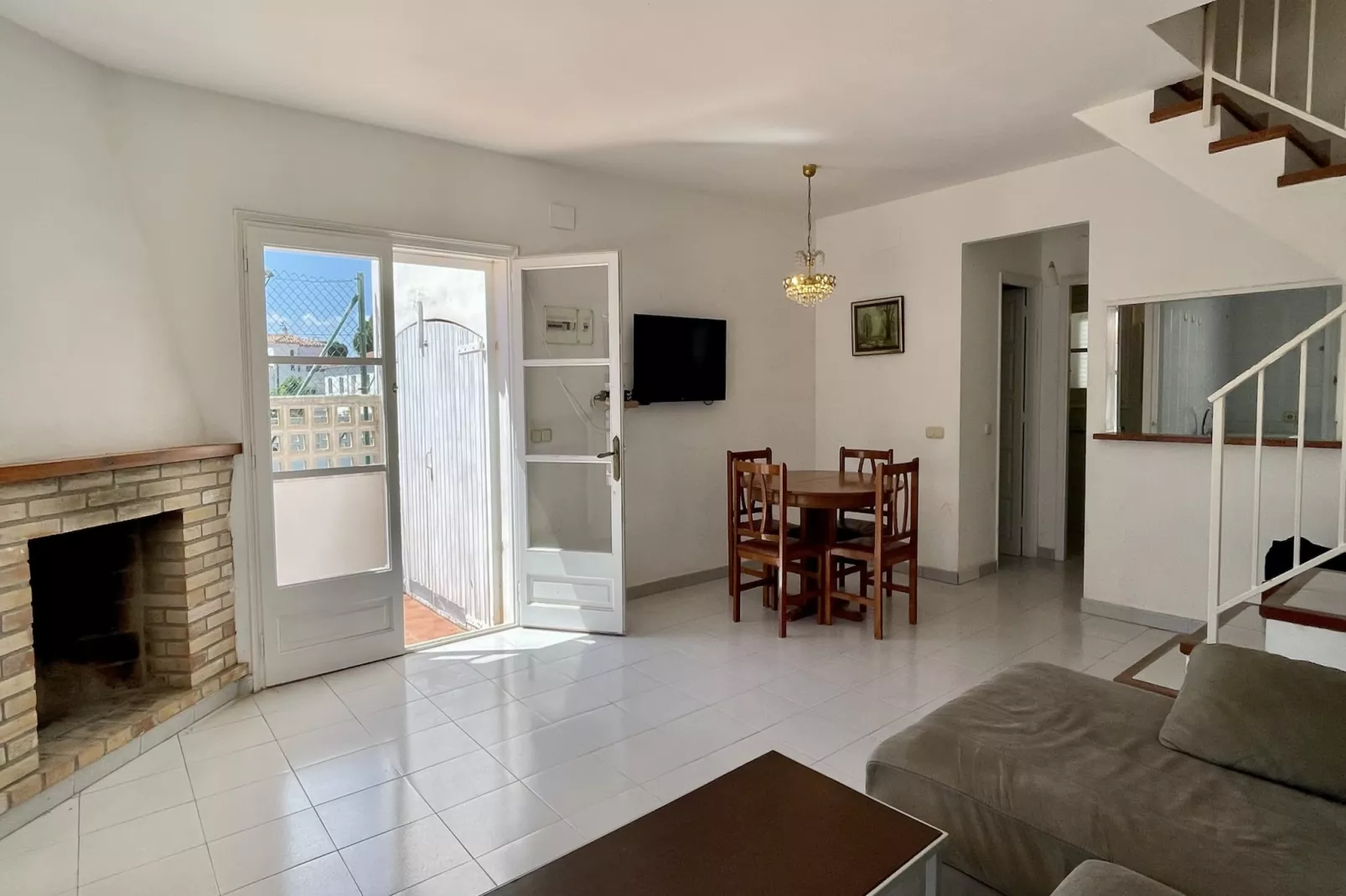 LA VINYA 16-Living room
