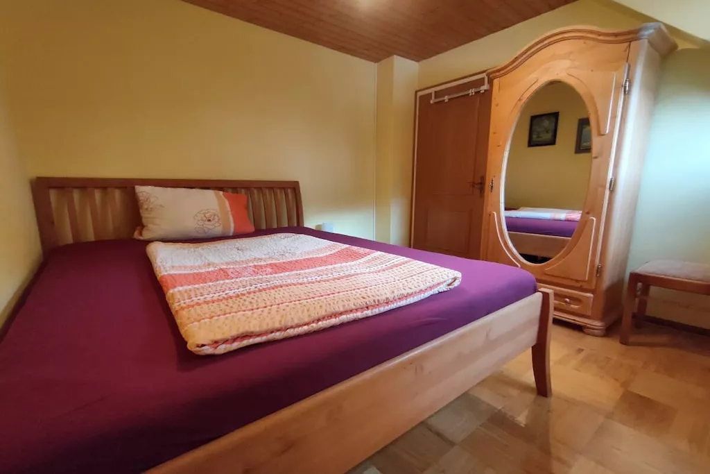 66650-Schlafzimmer