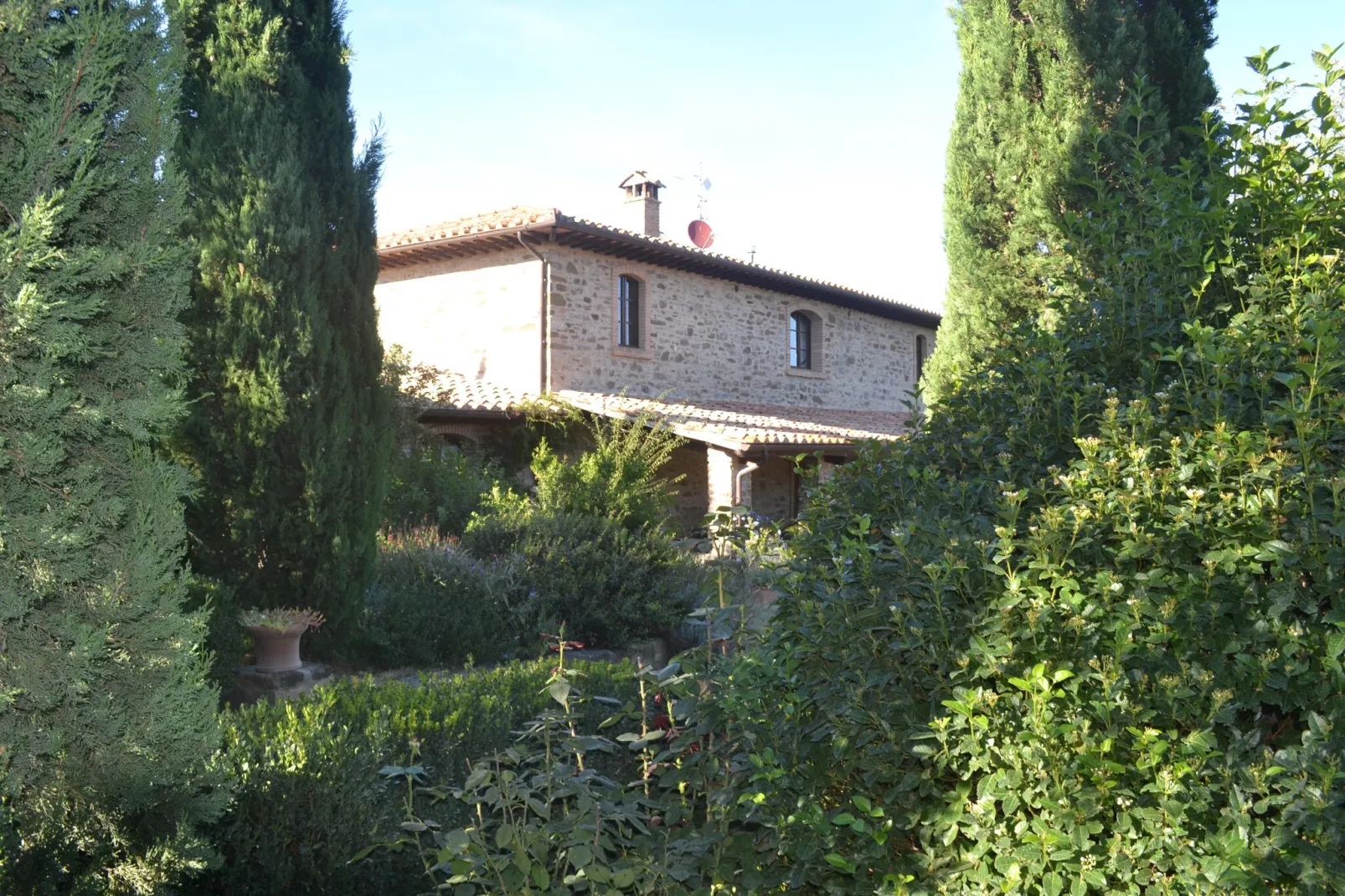Villa Montecucco-Exterior summer