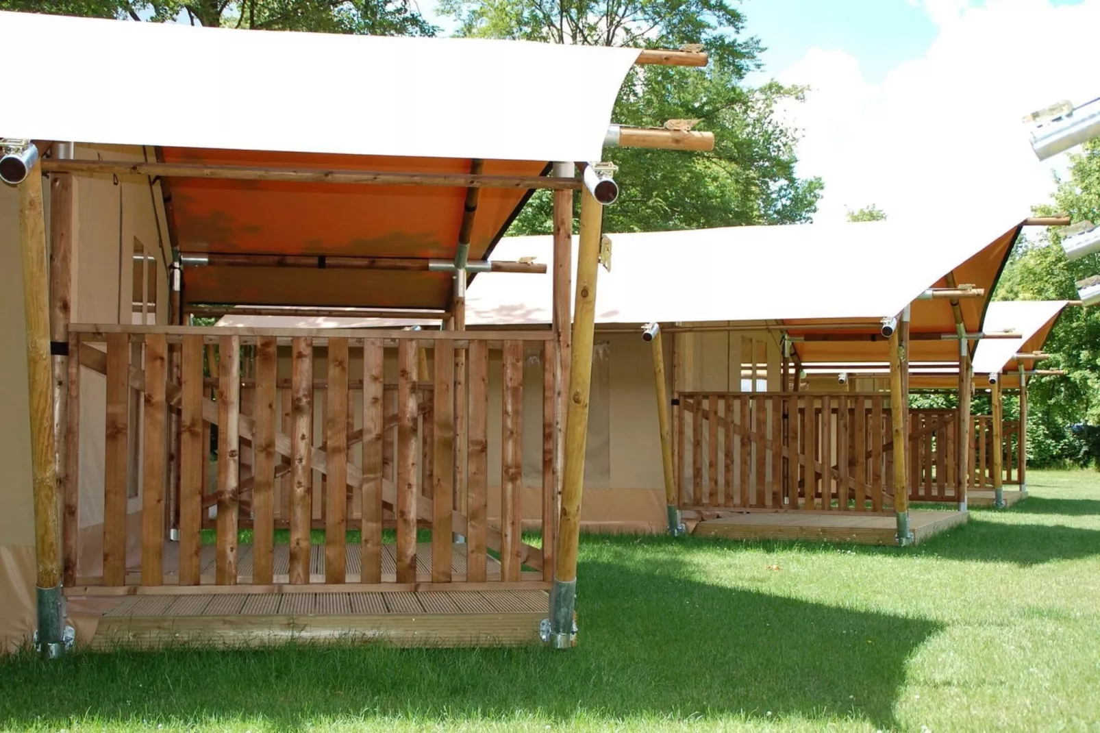 Safari tent for 5 person-Exterior summer